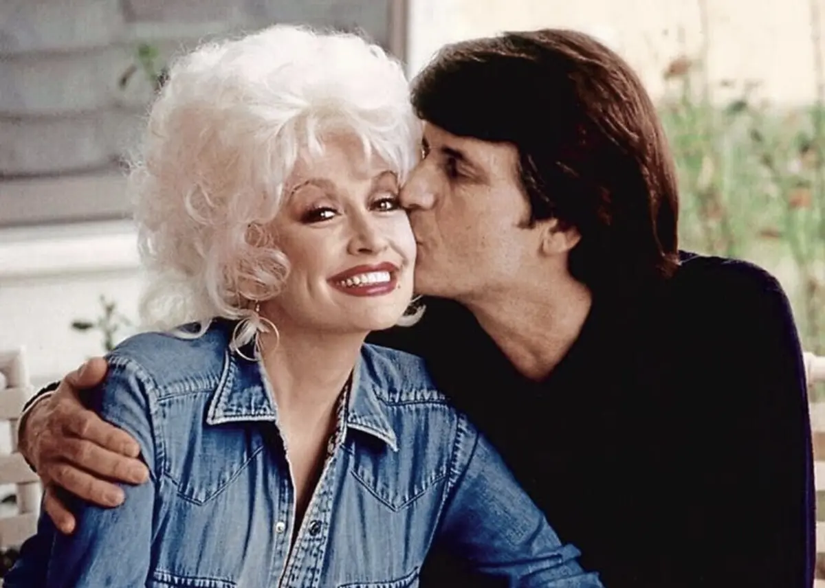 Dolly Parton e Carl Dean subiram ao altar em 1966