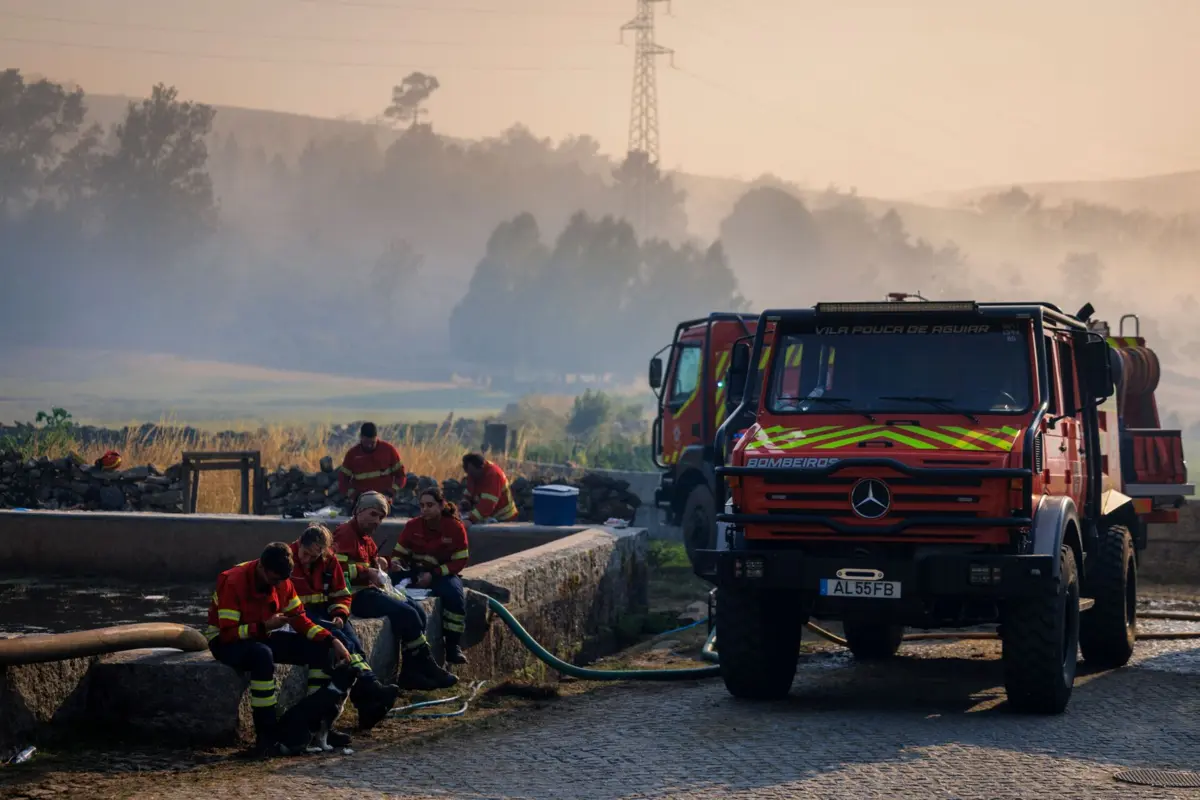 Julho e agosto foram meses marcados por ondas de calor e grandes incêndios