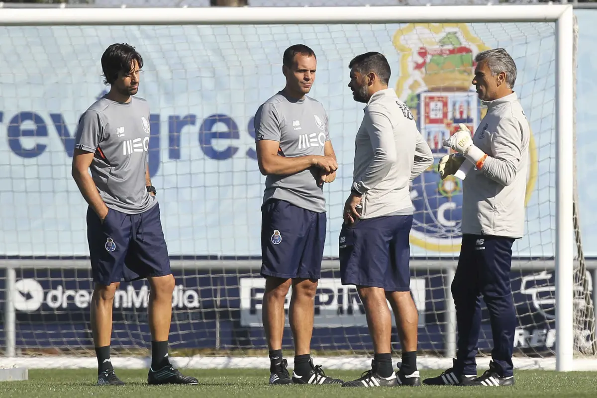Diamantino Figueiredo (à direita) defende Conceição e ataca Vítor Bruno