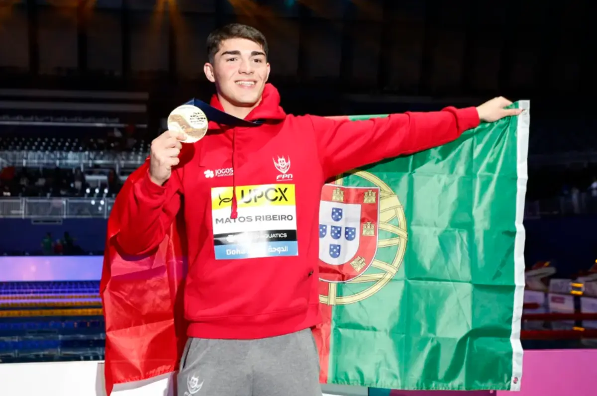 DIogo Ribeiro venceu duas medalhas de ouro nos mundiais de natação em Doha
