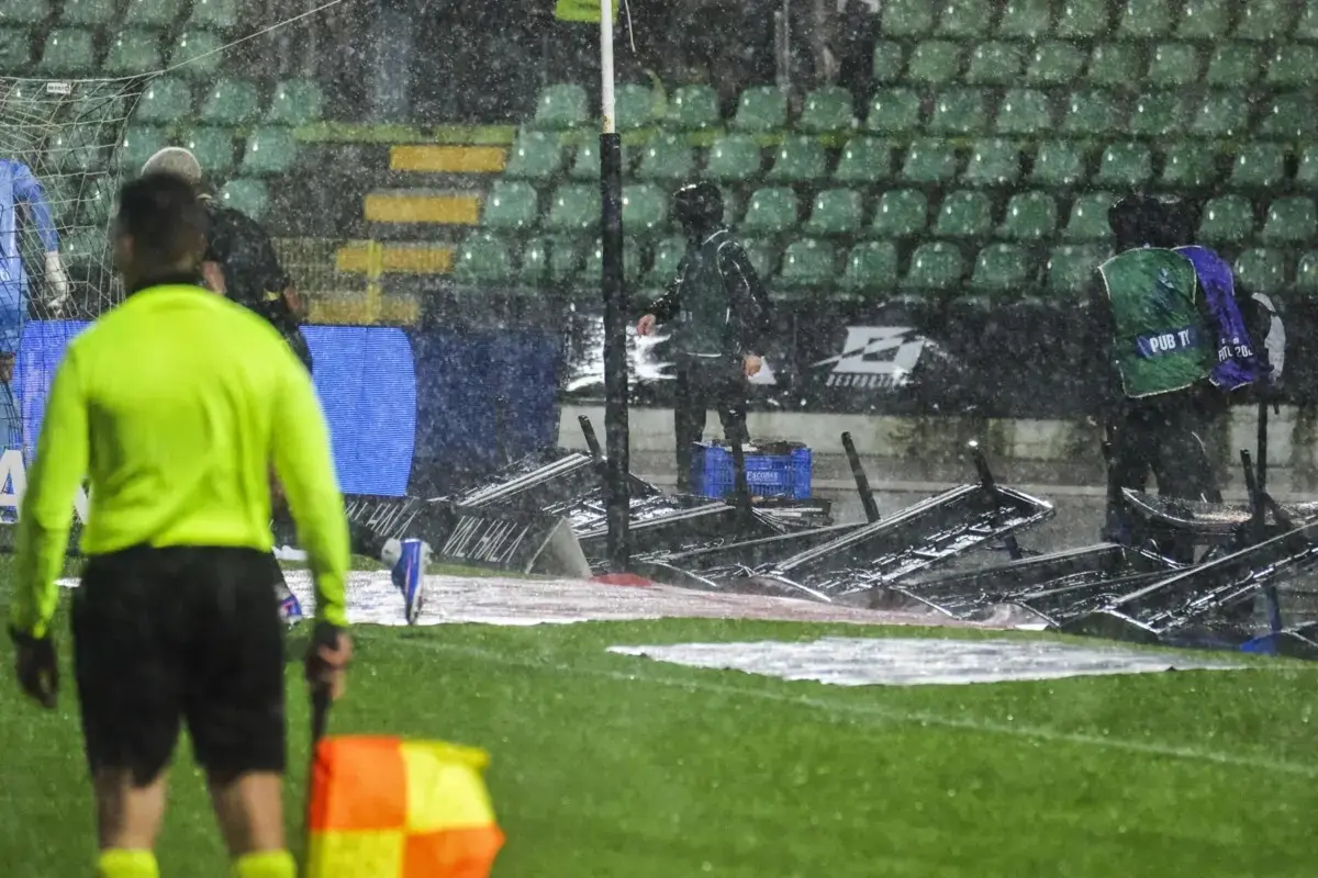 Estádio de Rio Maior foi fustigado pelo mau tempo nos últimos dias