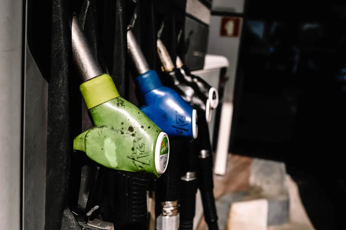 Imagem de contexto do artigo Preços dos combustíveis descem na segunda-feira