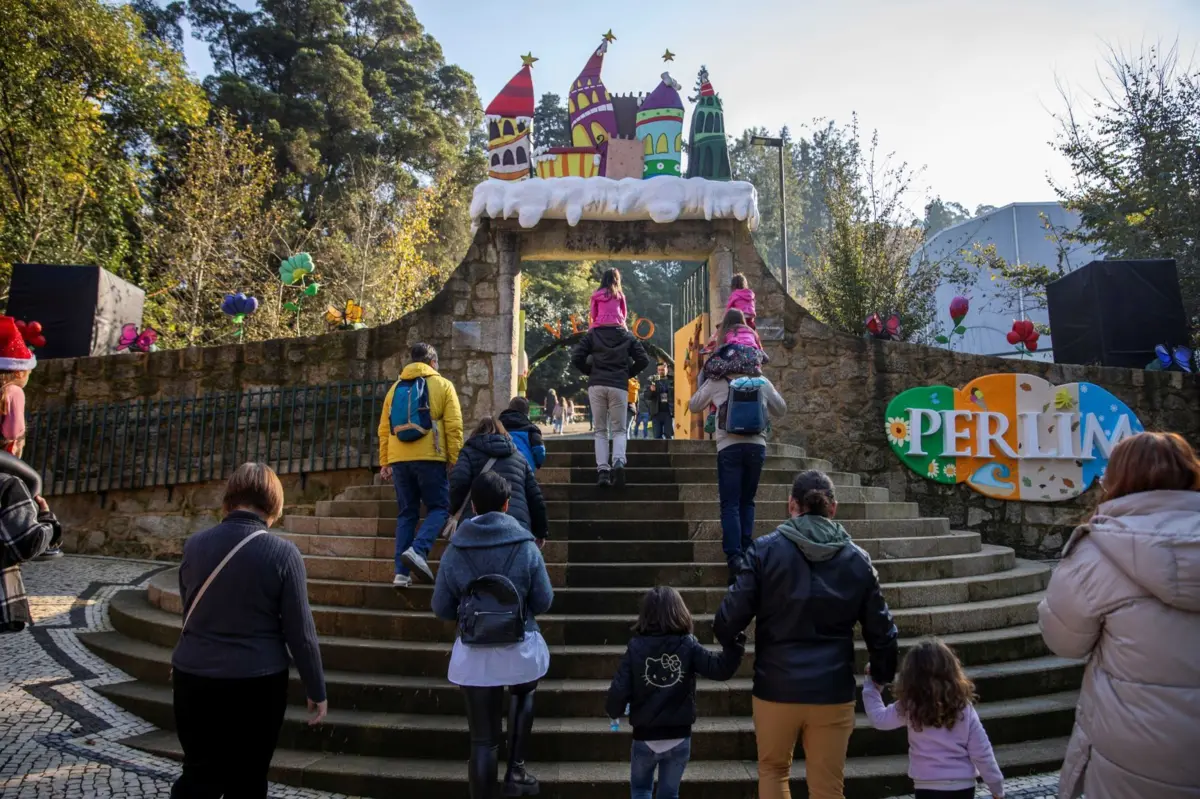 A organização sublinha que o projeto é "apaixonante, mas exigente"