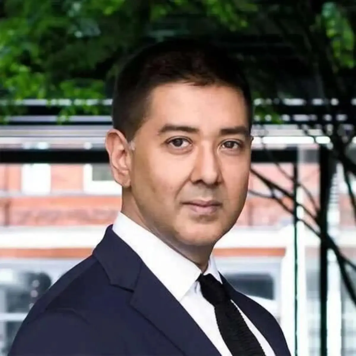 Imran Ahmed, cidadão britânico de 47 anos, de origem afegã, vive legalmente nos EUA desde 2021