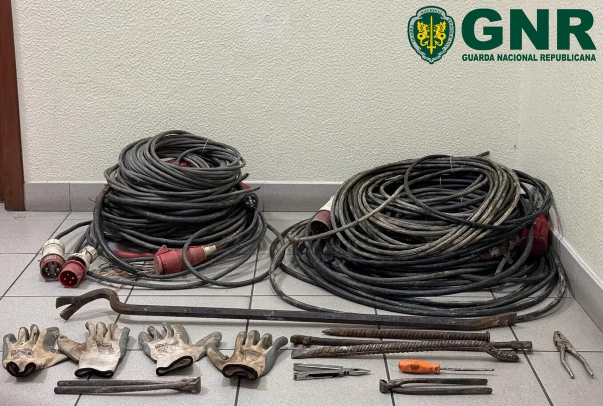 GNR encontrou o material furtado dentro do carro dos detidos