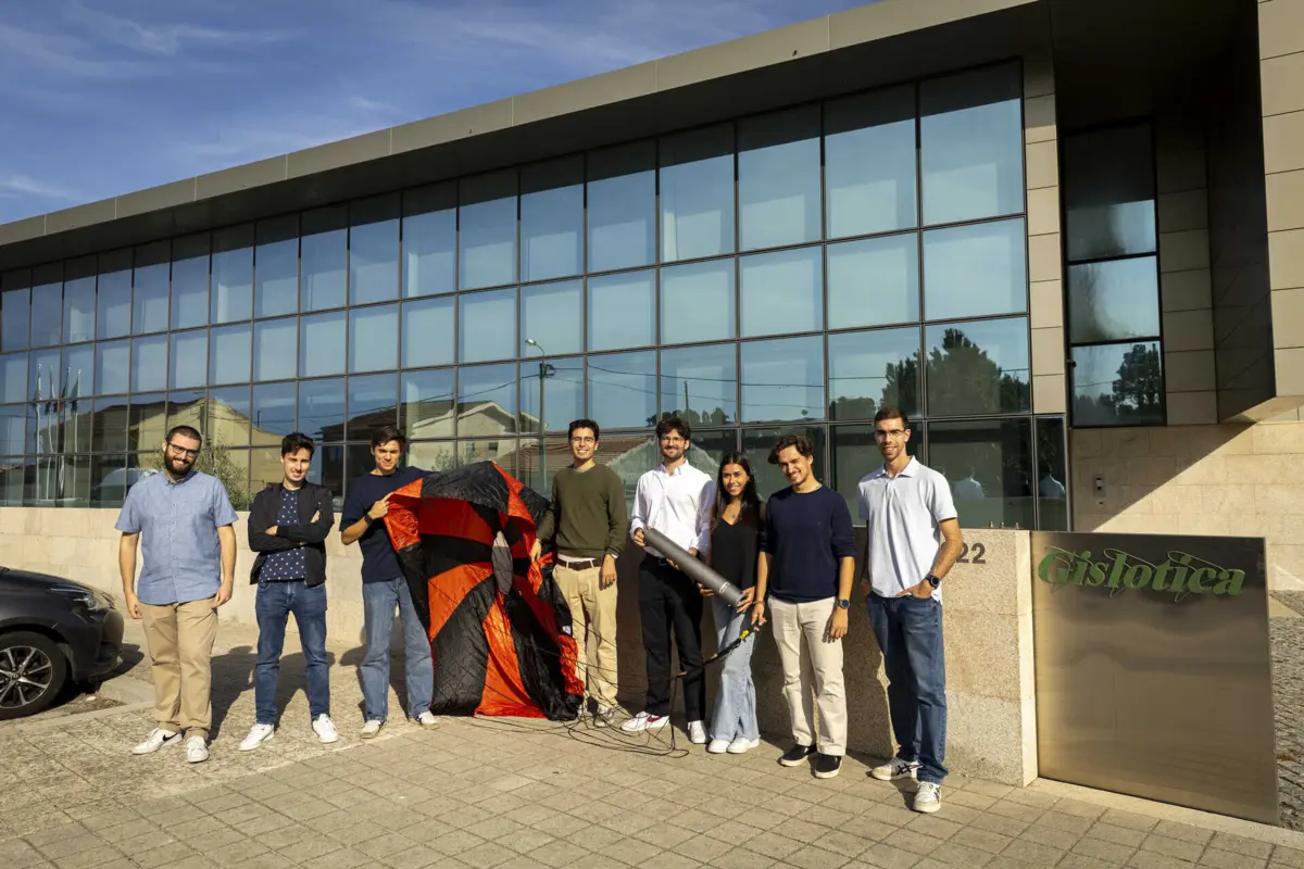 Jovens criaram a associação North Space para se introduzirem no mercado aeroespacial