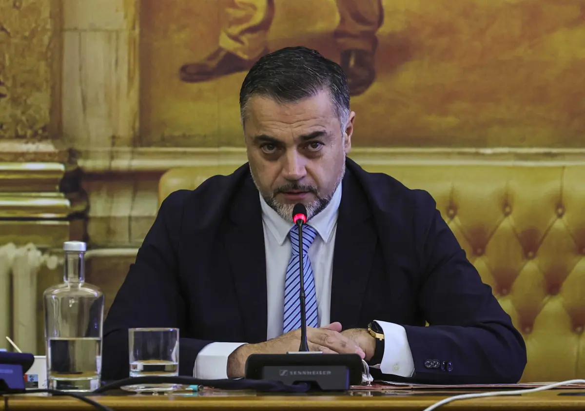 O presidente da comissão, Rui Paulo Sousa (eleito pelo Chega)