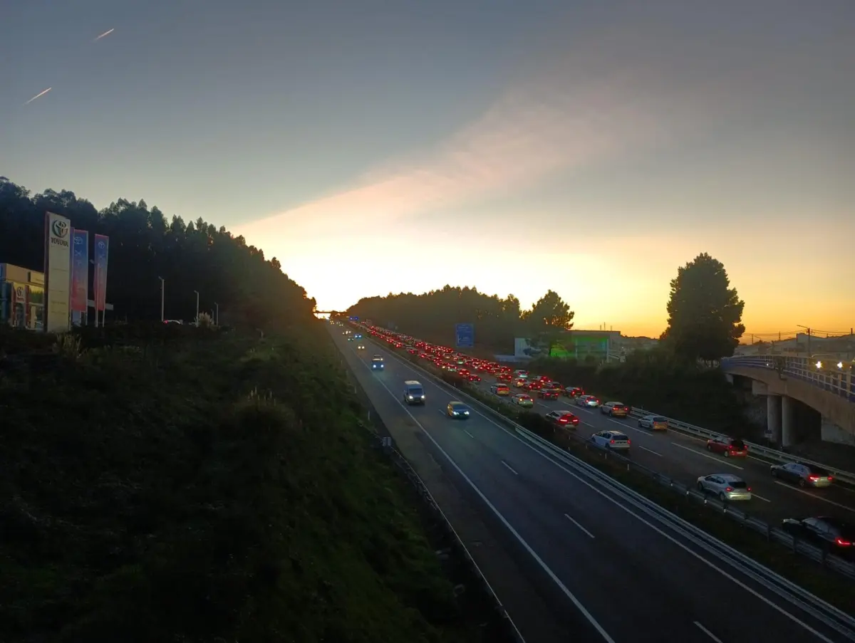 Acidente ocorreu pelas 16.45 horas