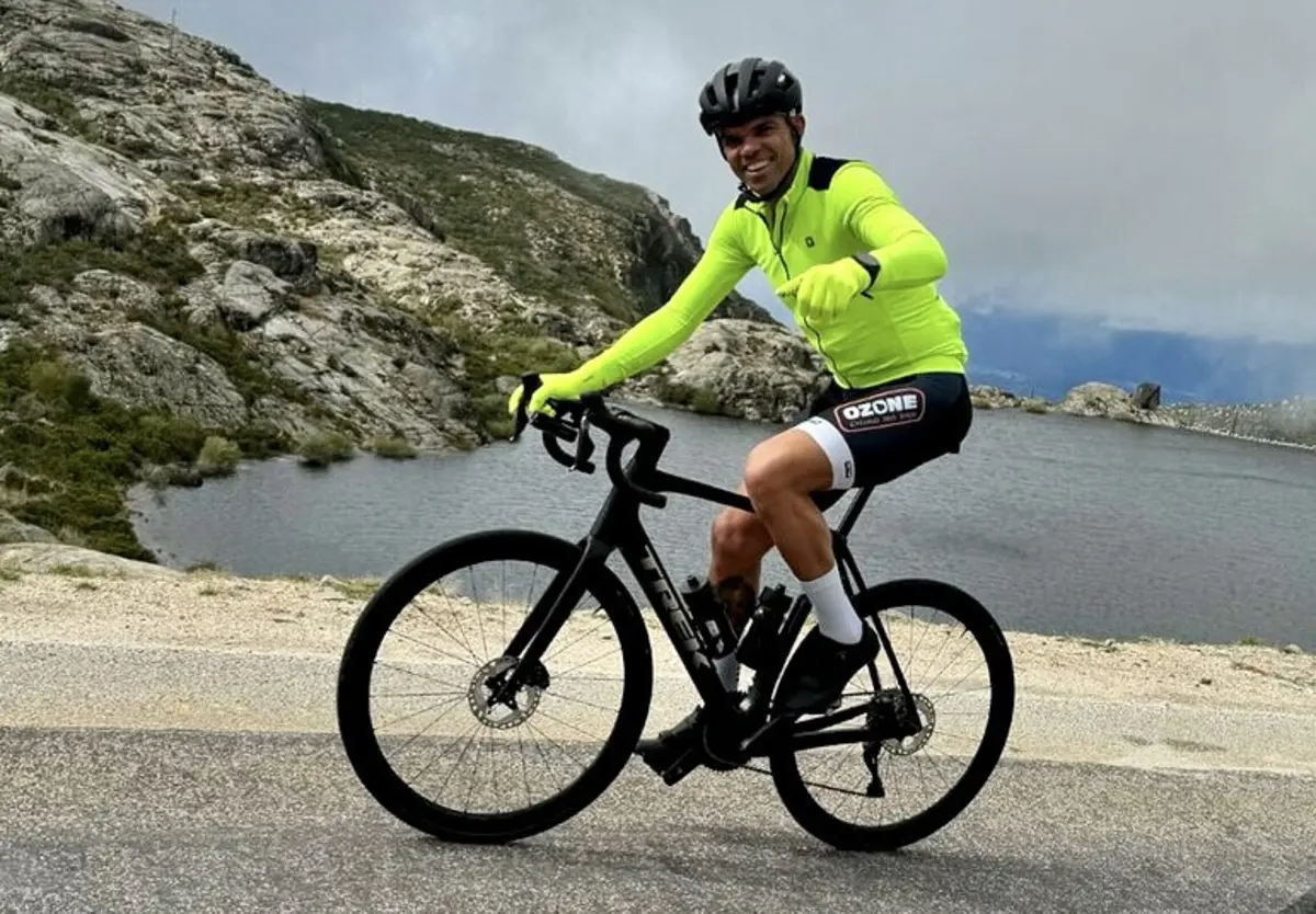 Aos 41 anos, Pepe cumpriu subida à Torre da Serra da Estrela em bicicleta