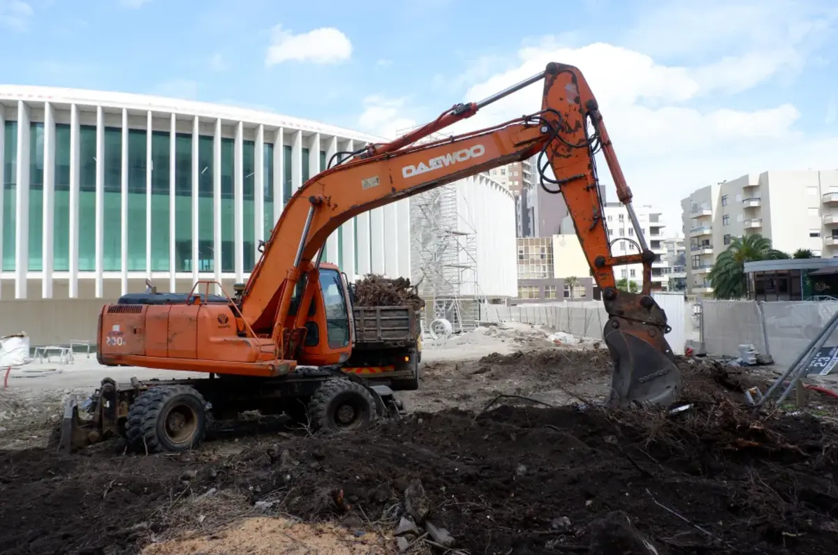 Trabalhos na envolvente da Póvoa Arena