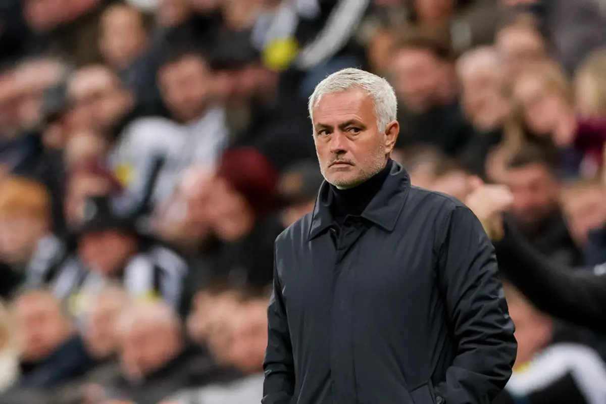 José Mourinho, treinador do Benfica