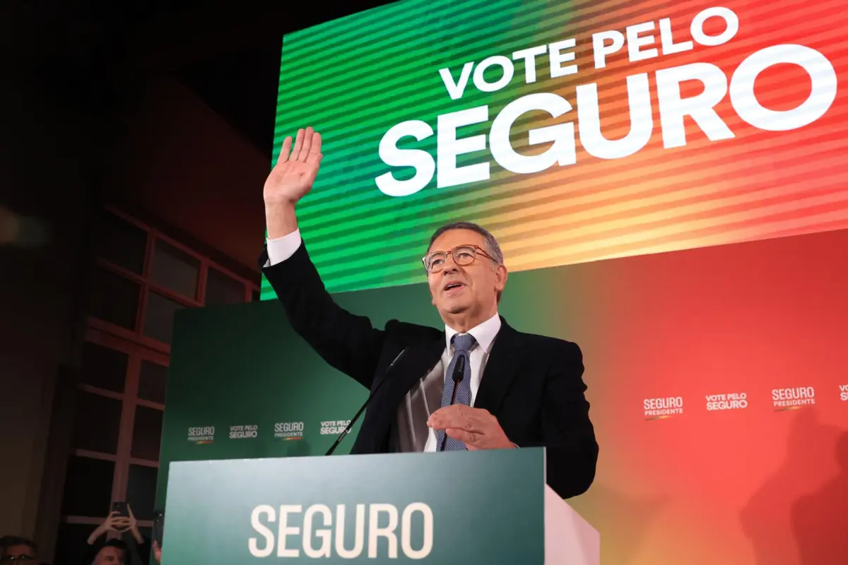 Imagem de contexto do artigo Seguro pede que ninguém fique em casa porque "grande adversário" é a abstenção