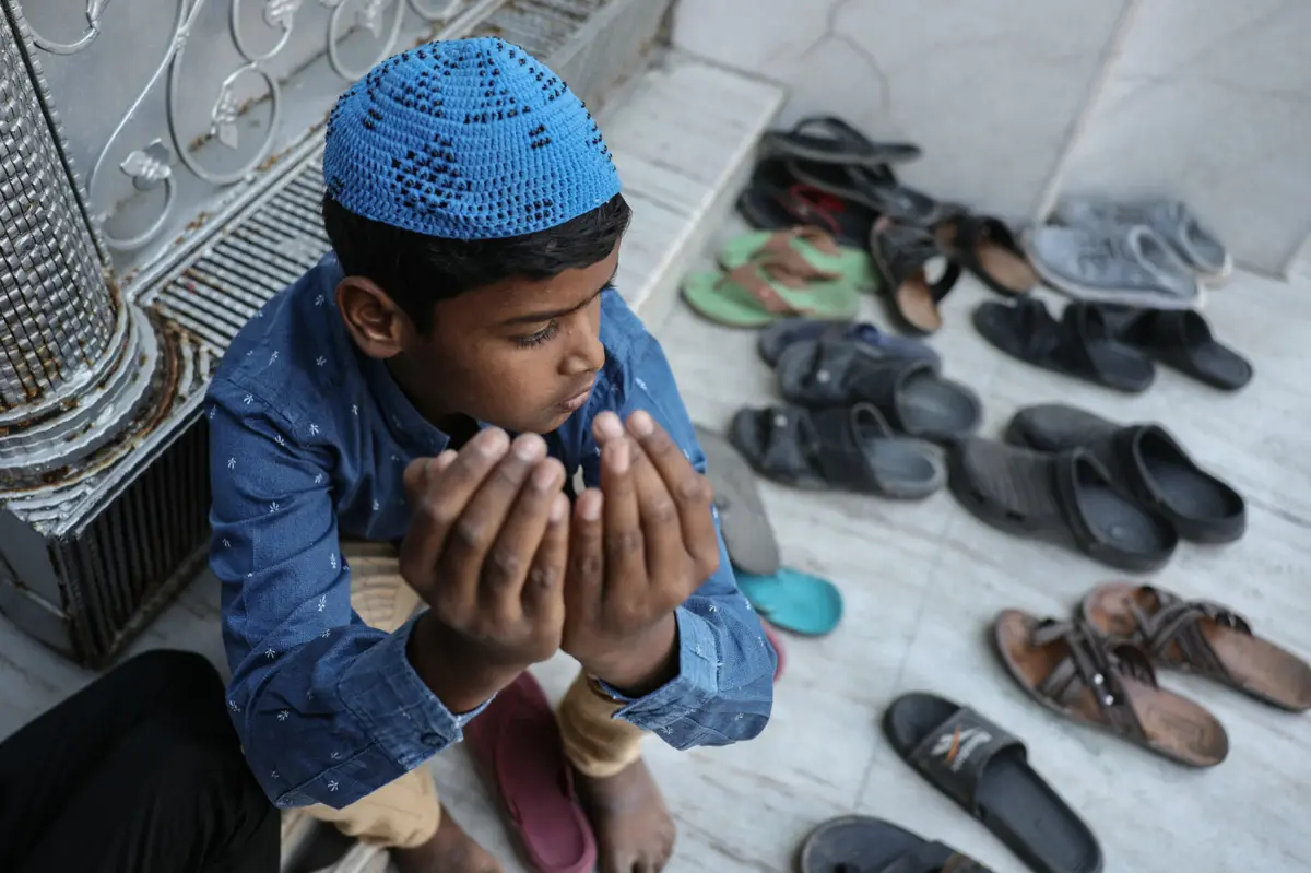 Durante os dias do Ramadão, os muçulmanos cumprem um jejum entre o amanhecer e o anoitecer