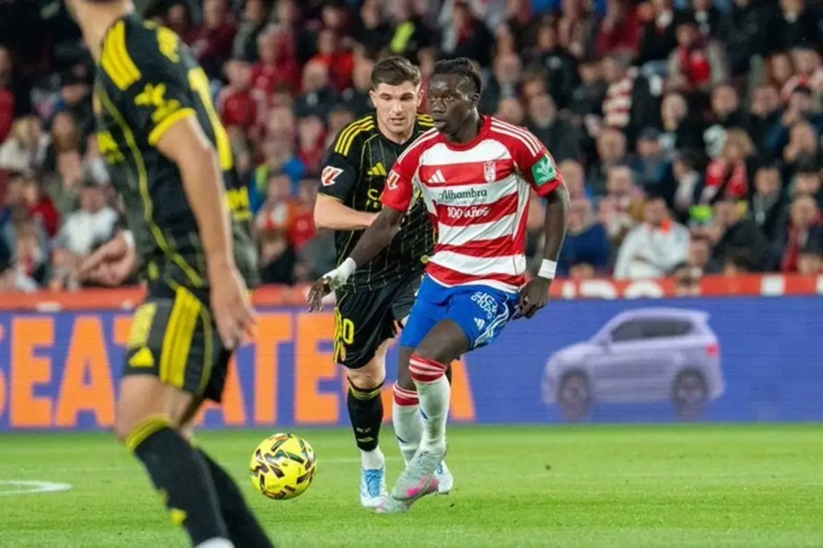 Faye vai assinar pelo Sporting até 2030