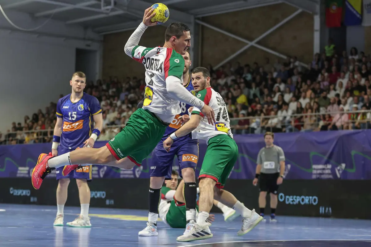 Pedro Portela em ação num remate à baliza