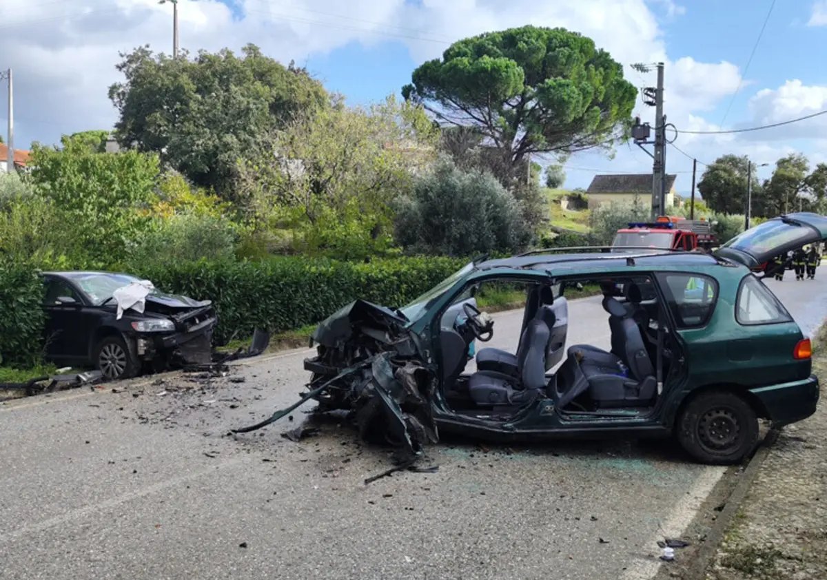 Imagem de contexto do artigo Quatro feridos graves numa colisão em Soure
