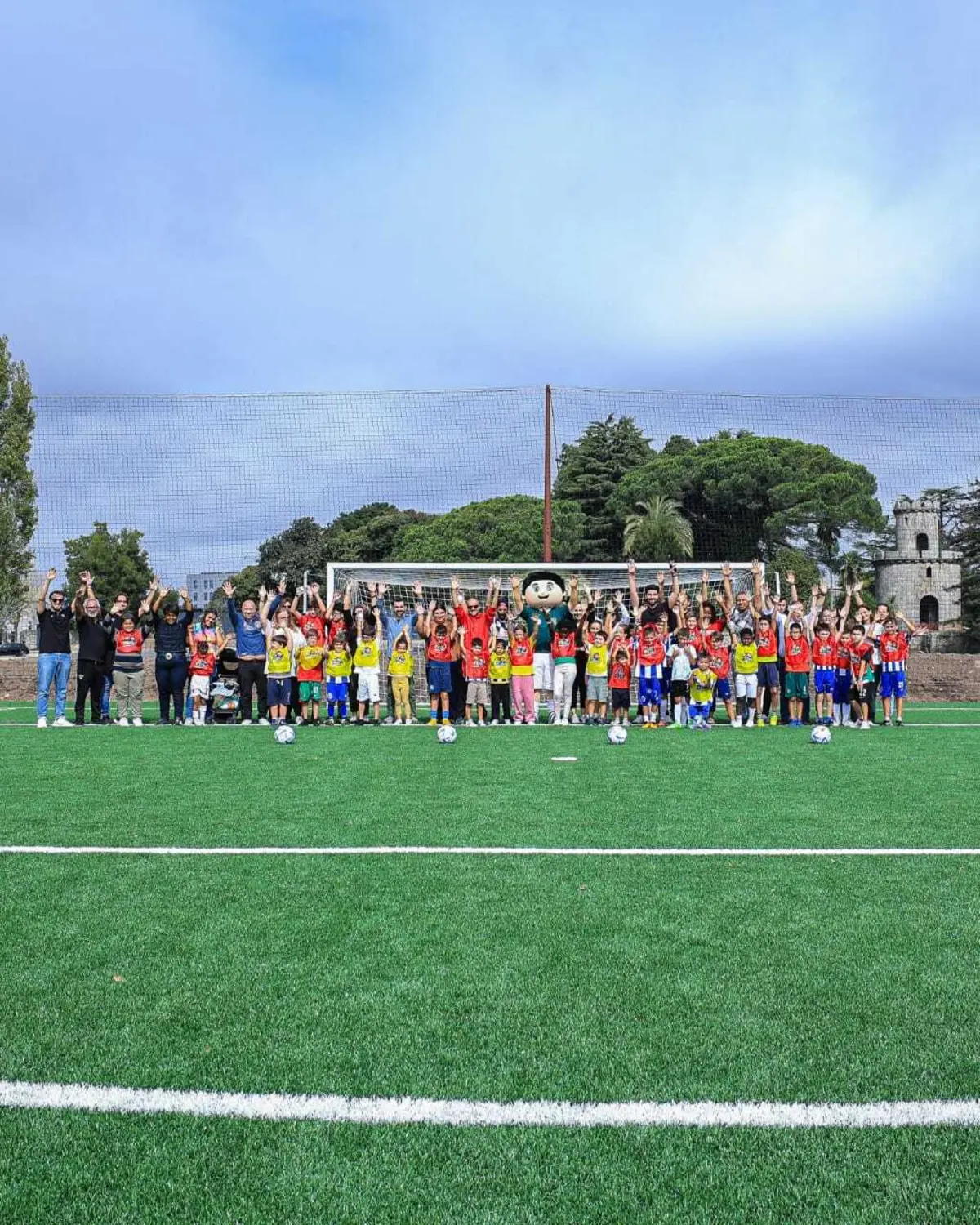 Imagem de contexto do artigo Centro de Formação da A. F. Porto enche com centenas de miúdos e graúdos