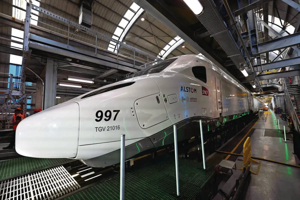 A construção será dividida entre o Governo de Espanha (2,5 km) e o de Portugal (1,9 km)