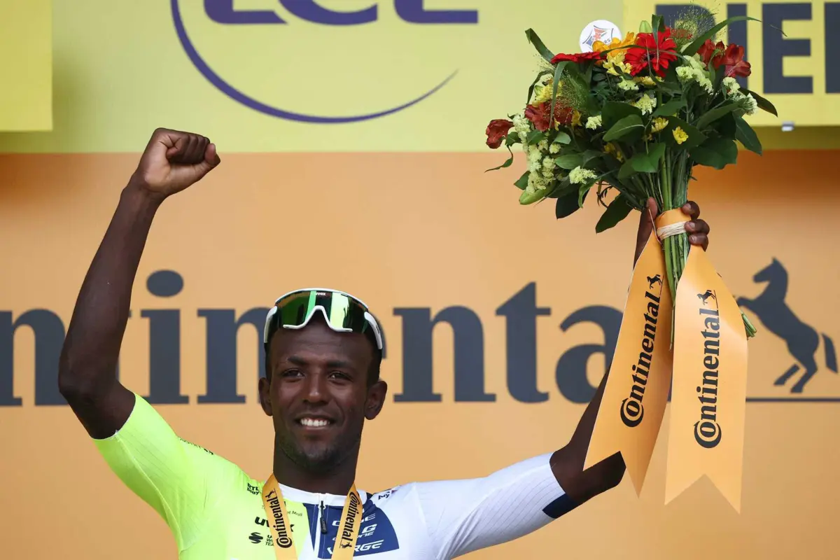 Biniam Girmay (Intermarché-Wanty) fez história, ao tornar-se no primeiro ciclista eritreu a vencer no Tour
