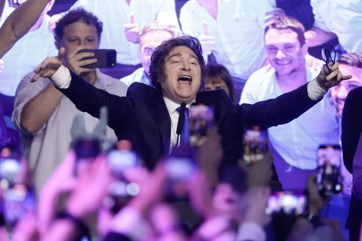 Estas eleições legislativas a meio do mandato são cruciais para Milei, que tem agora a garantia de reforçar a base parlamentar