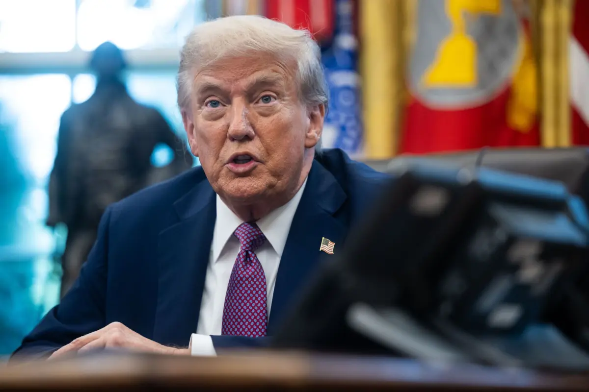 Imagem de contexto do artigo Trump oficializa regresso do Departamento de Guerra dos EUA