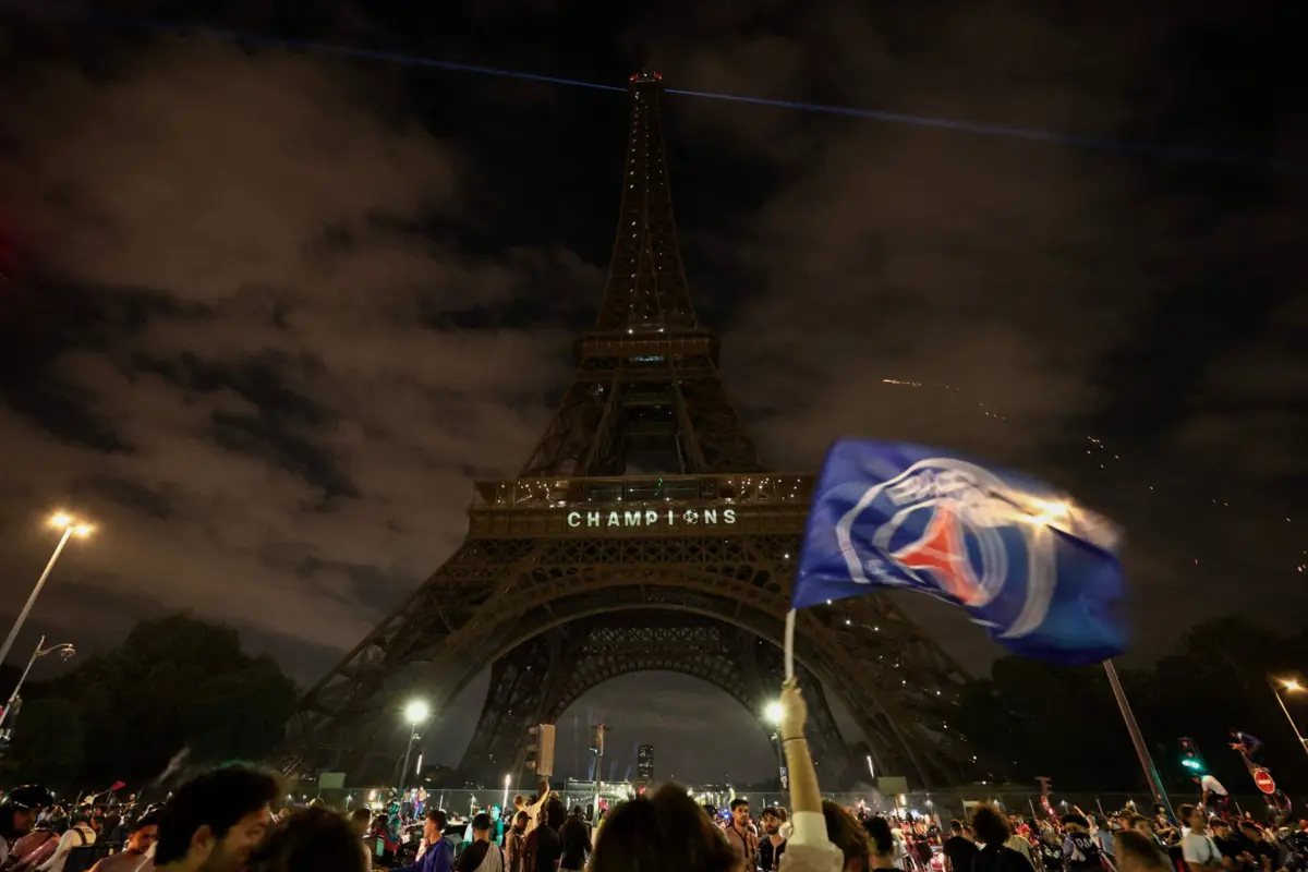 Imagem de contexto do artigo Dois mortos e mais de 500 detidos em França durante celebrações da vitória do PSG
