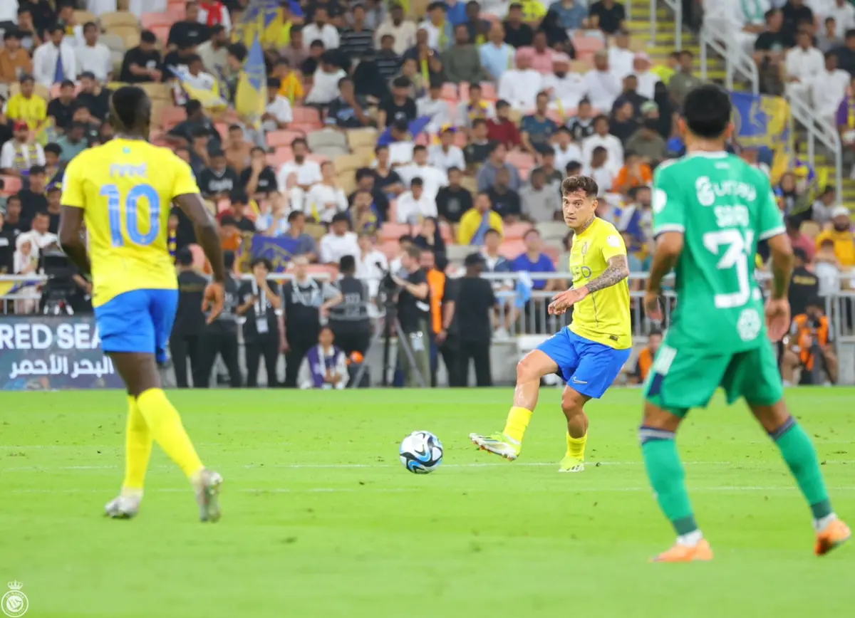 Otávio em ação frente ao Al Ahli