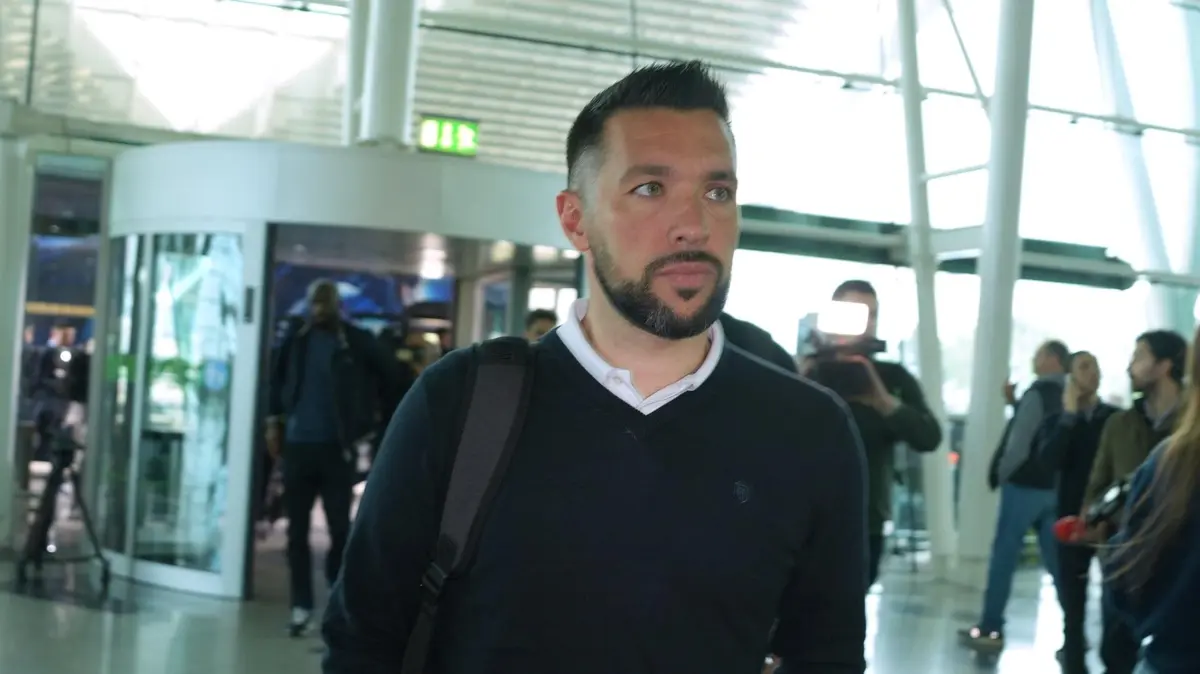 Farioli na ida para a Alemanha