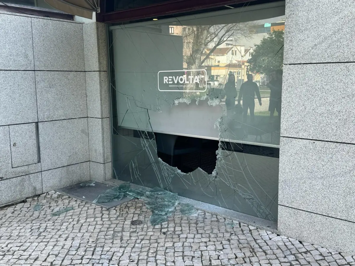 Imagem de contexto do artigo Usam bicicleta elétrica para furtar hamburgueria em Aveiro