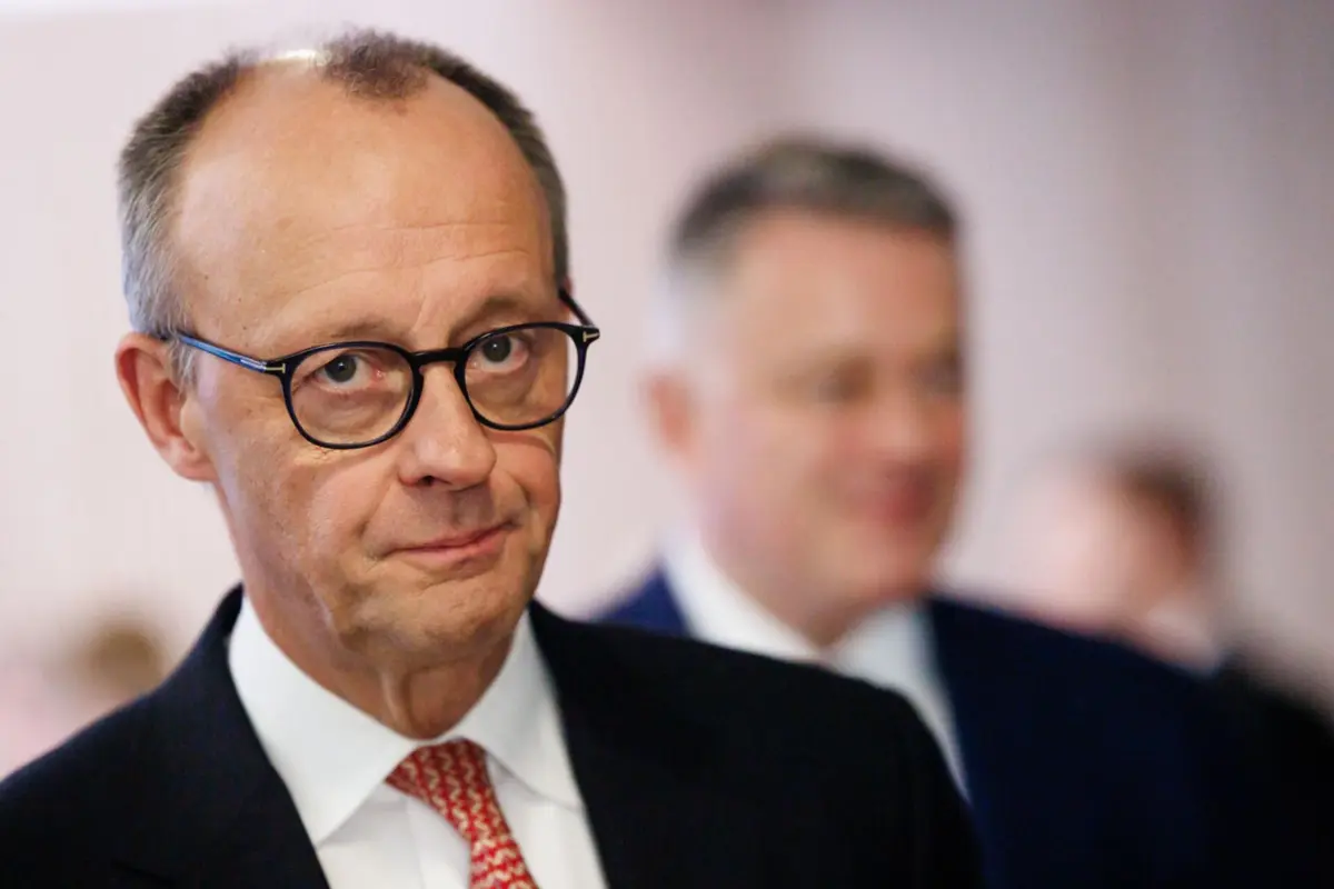 Ativistas pretendiam pintar o avião particular do chanceler alemão