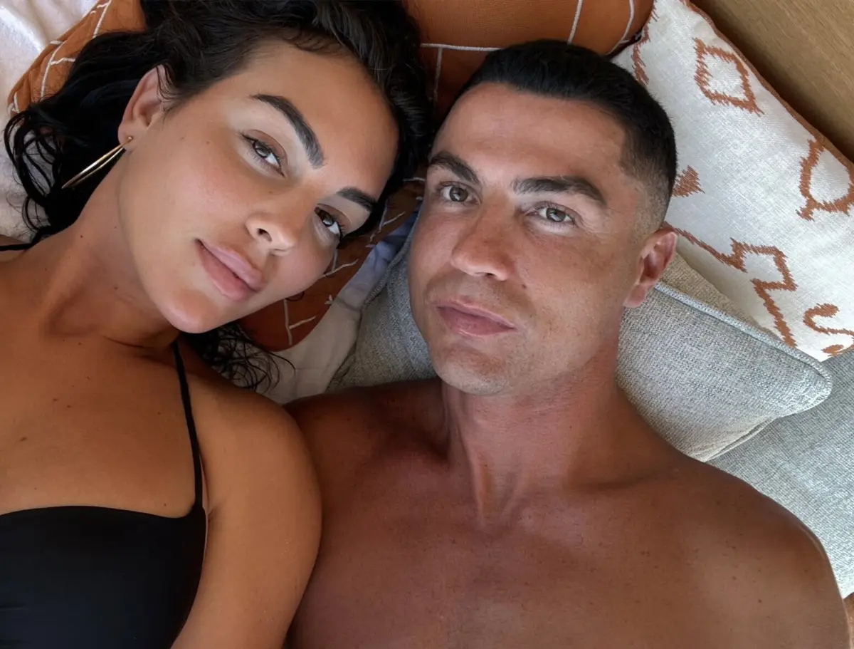 Georgina Rodríguez e Cristiano Ronaldo estão noivos