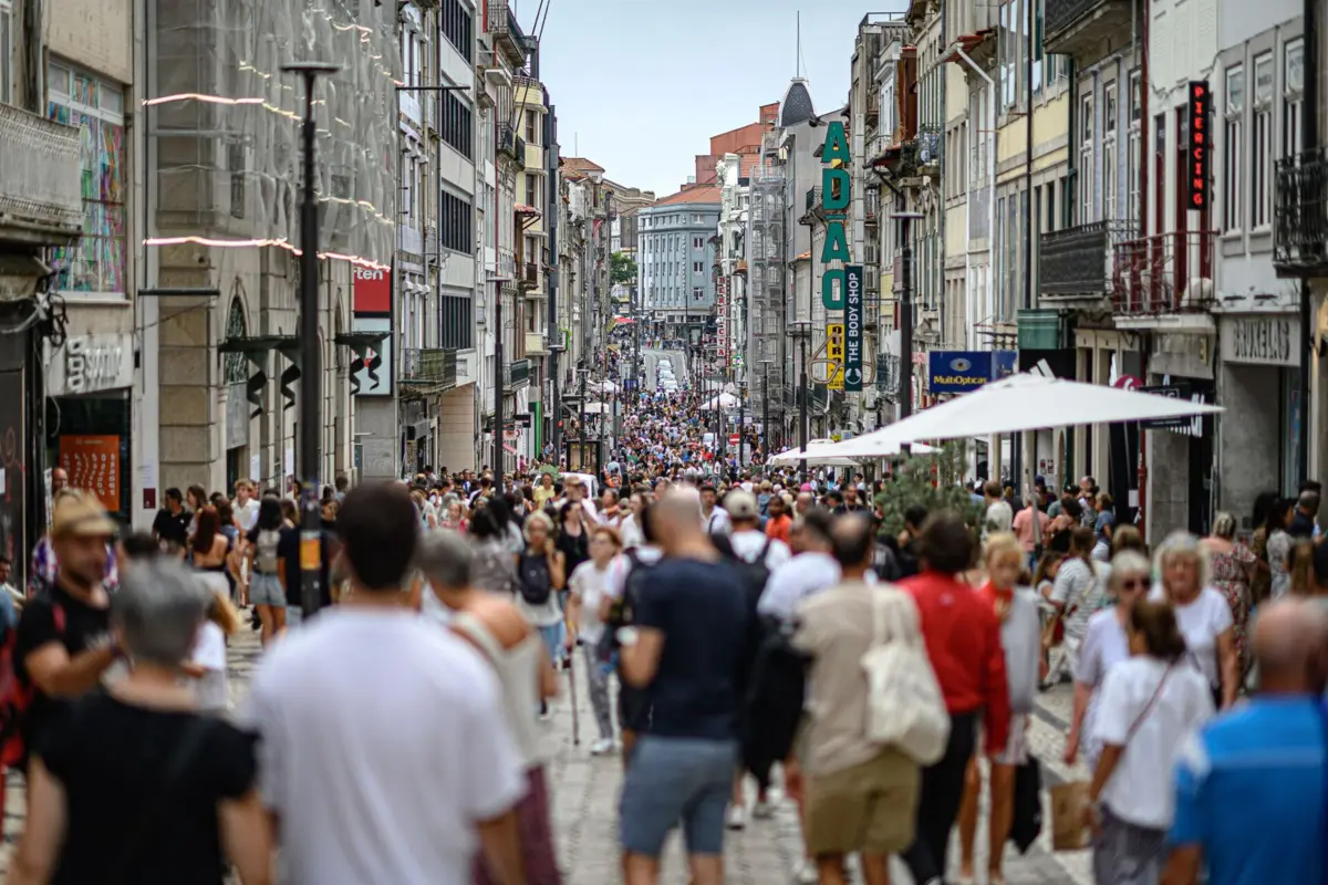 A diminuição da população residente não será para já, uma vez que os especialistas estimam que os residentes ainda vão aumentar até aos 10,9 milhões em 2029