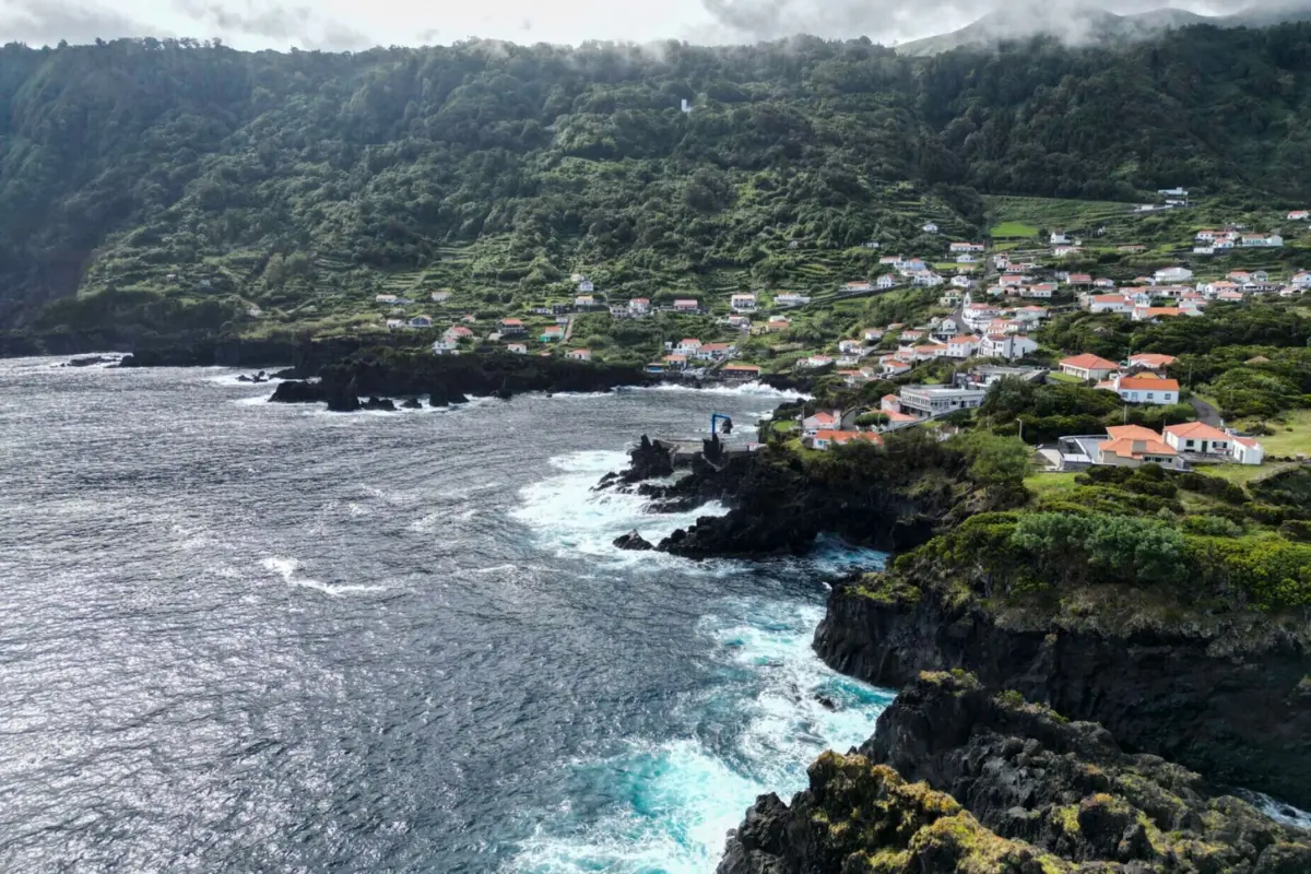 Aviso vermelho nos Açores devido a chuva forte e trovoada
