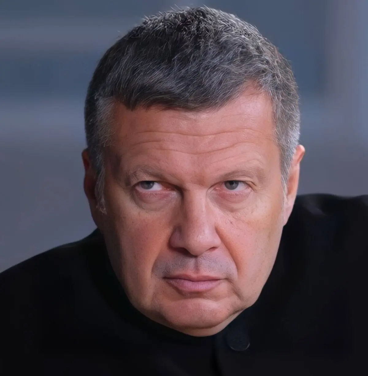 Vladimir Solovyov é apresentador do canal estatal russo "Russia-1"