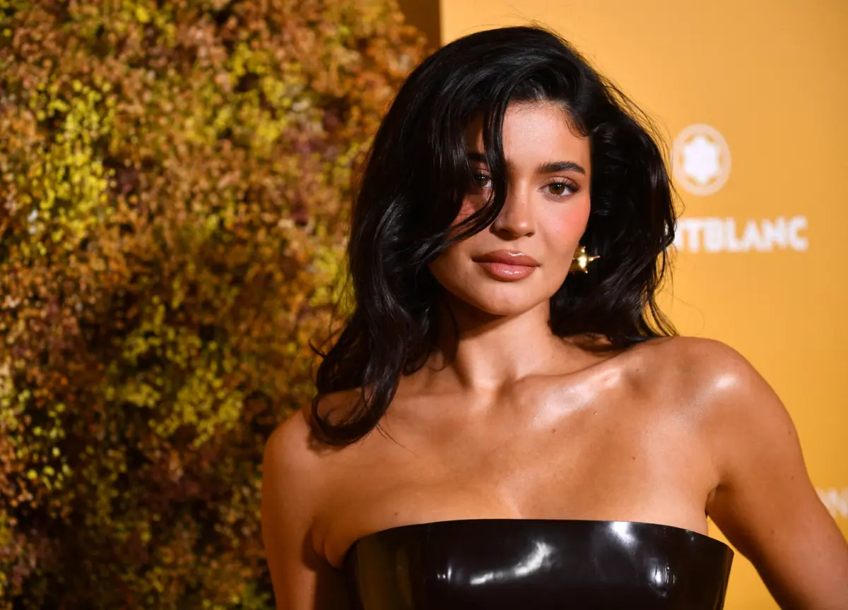 Kylie Jenner é mãe de Stormi, de seis anos, e Aire, de dois
