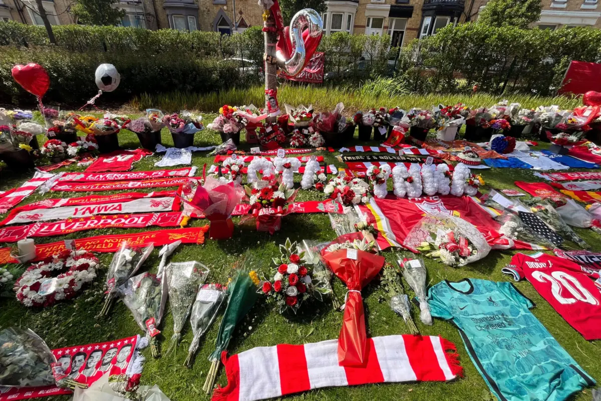 Tributos a Diogo Costa em Inglaterra