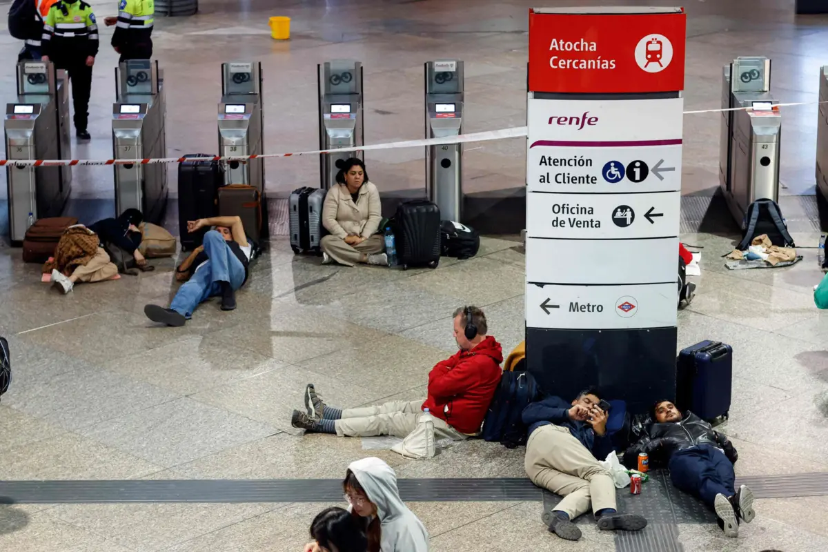 As ligações ferroviárias começaram a ser parcialmente retomadas hoje