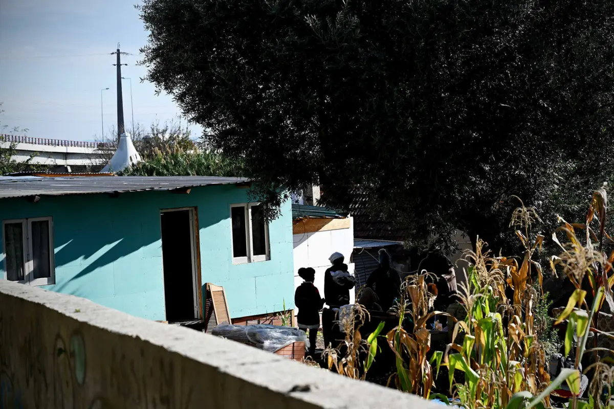 Não existe para já um prazo definido para a demolição , uma vez que "o foco é encontrar uma resposta social para estes moradores"