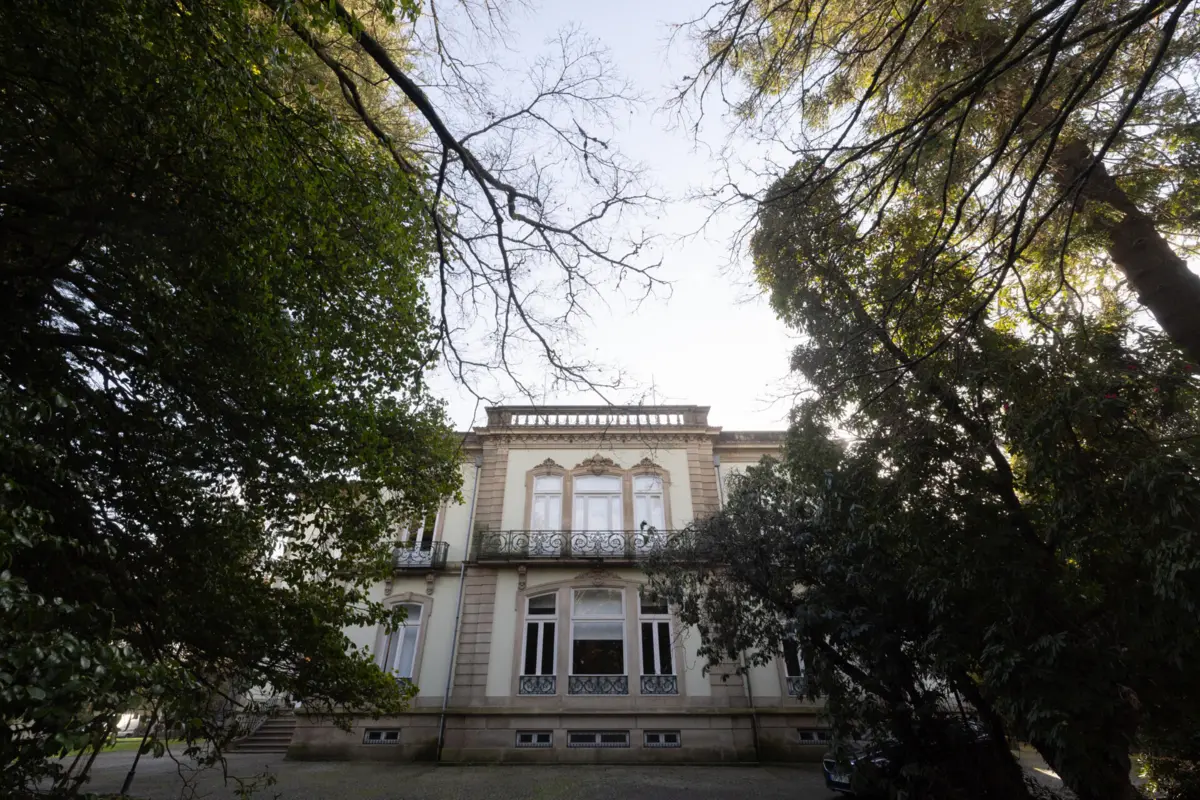 Casa do Livro está instalada no Palacete Burmester, no Campo Alegre