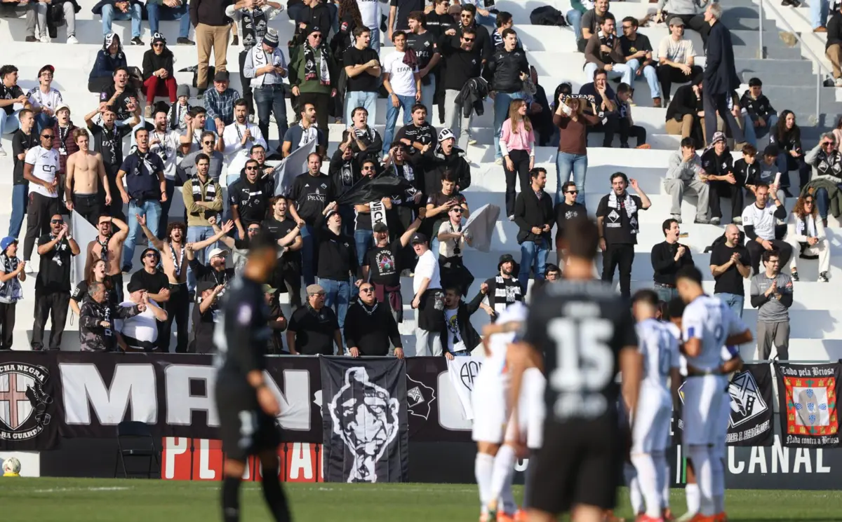Imagem de contexto do artigo Muro cede em jogo da Liga 3 e resulta em dois feridos ligeiros