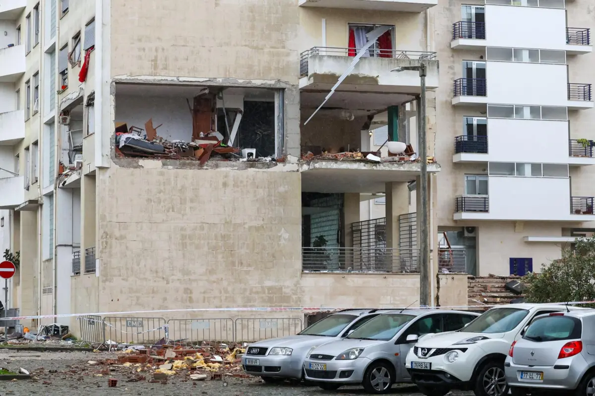 Explosão provocou quatro feridos e causou danos ao prédio