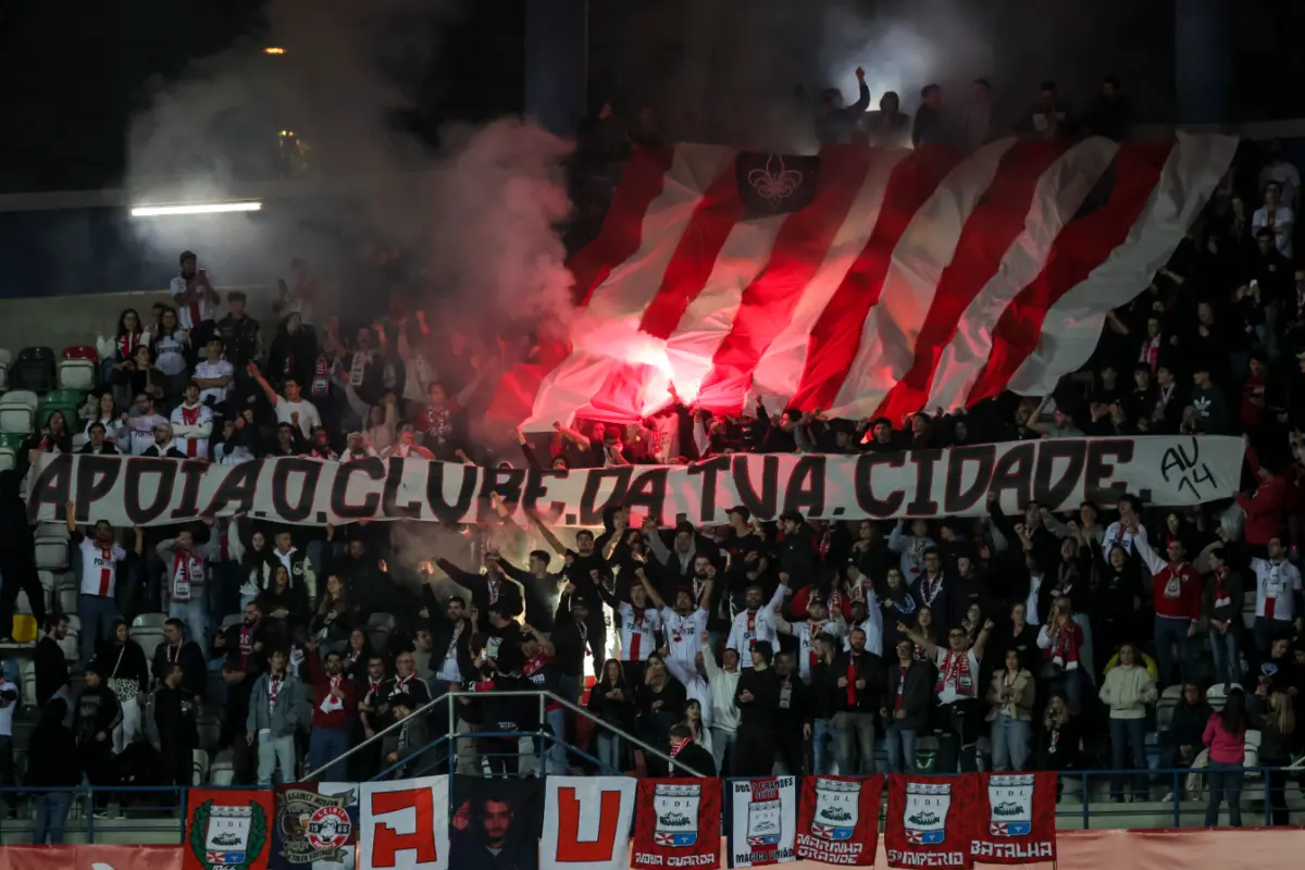 Adeptos do União de Leiria foram detidos