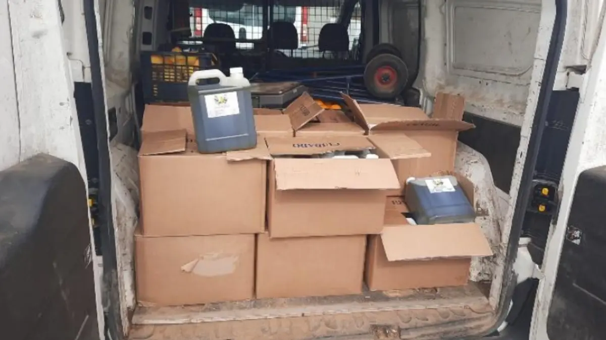 ASAE apreendeu mais de dois mil litros de óleo que seria vendido como azeite