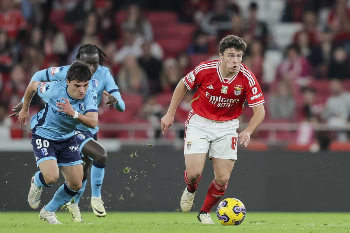 João Neves vai deixar o Benfica
