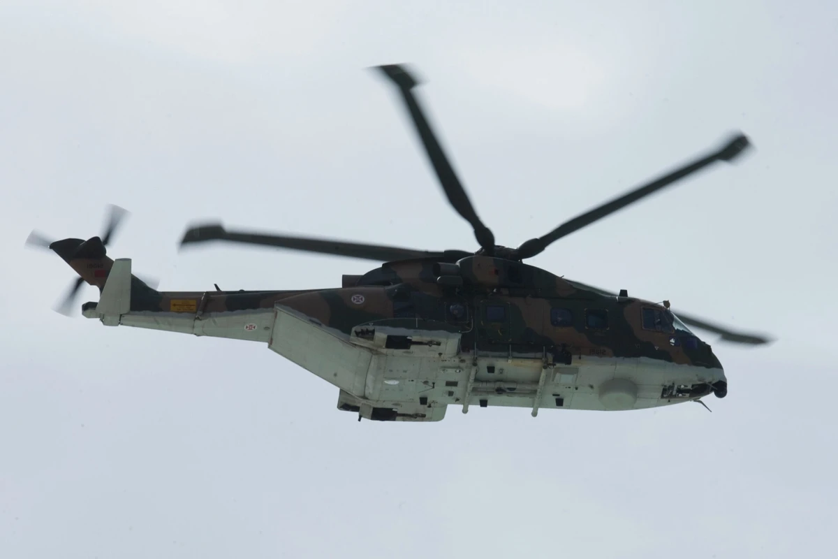 Imagem de contexto do artigo Barco de pesca afunda-se nos Açores, mas os tripulantes foram socorridos