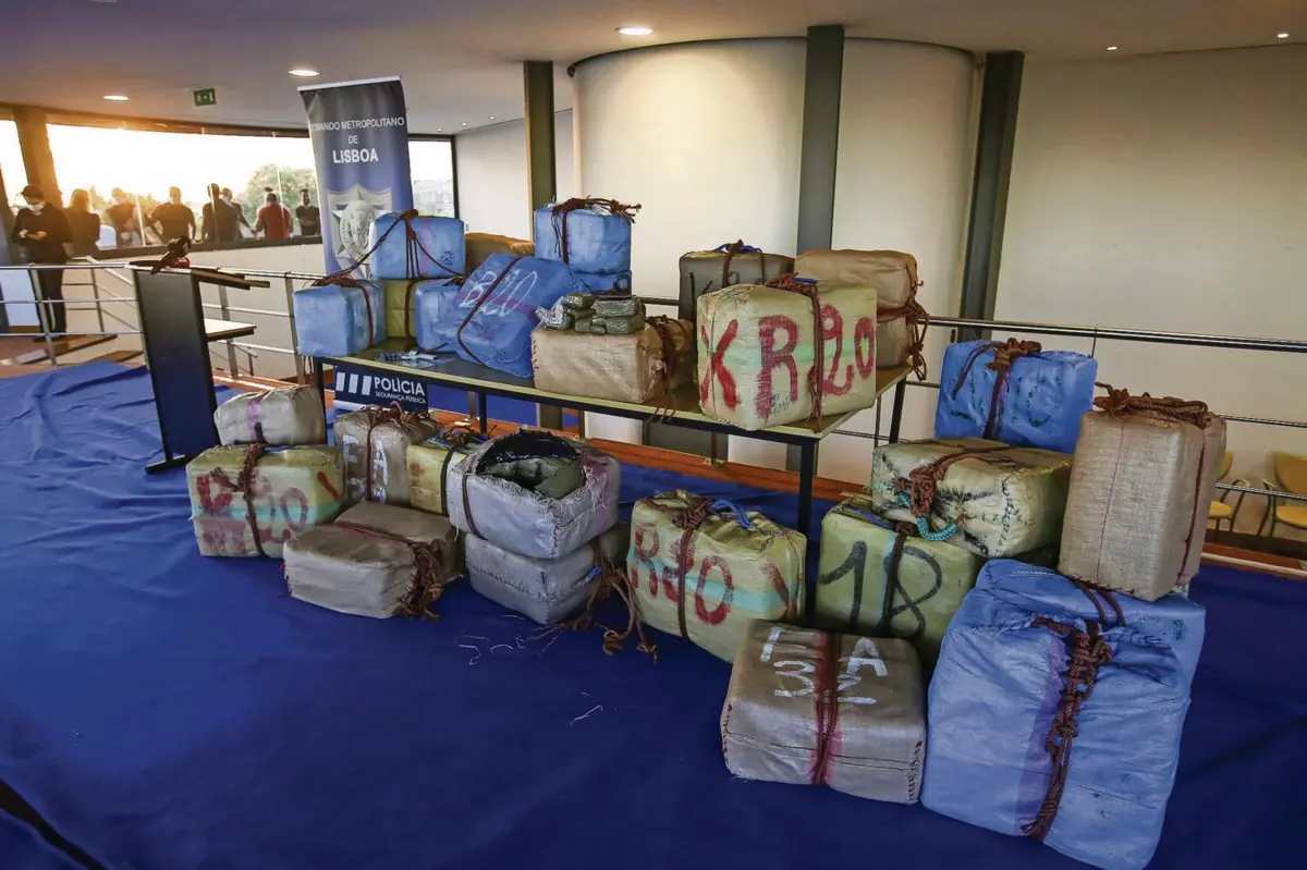 PSP apreendeu cerca de uma tonelada de haxixe na autoestrada