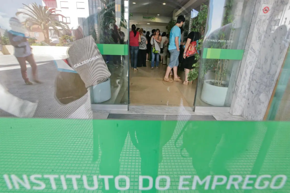 Em Portugal a taxa de emprego subiu de 72,5% no segundo trimestre para 72,8% no terceiro trimestre