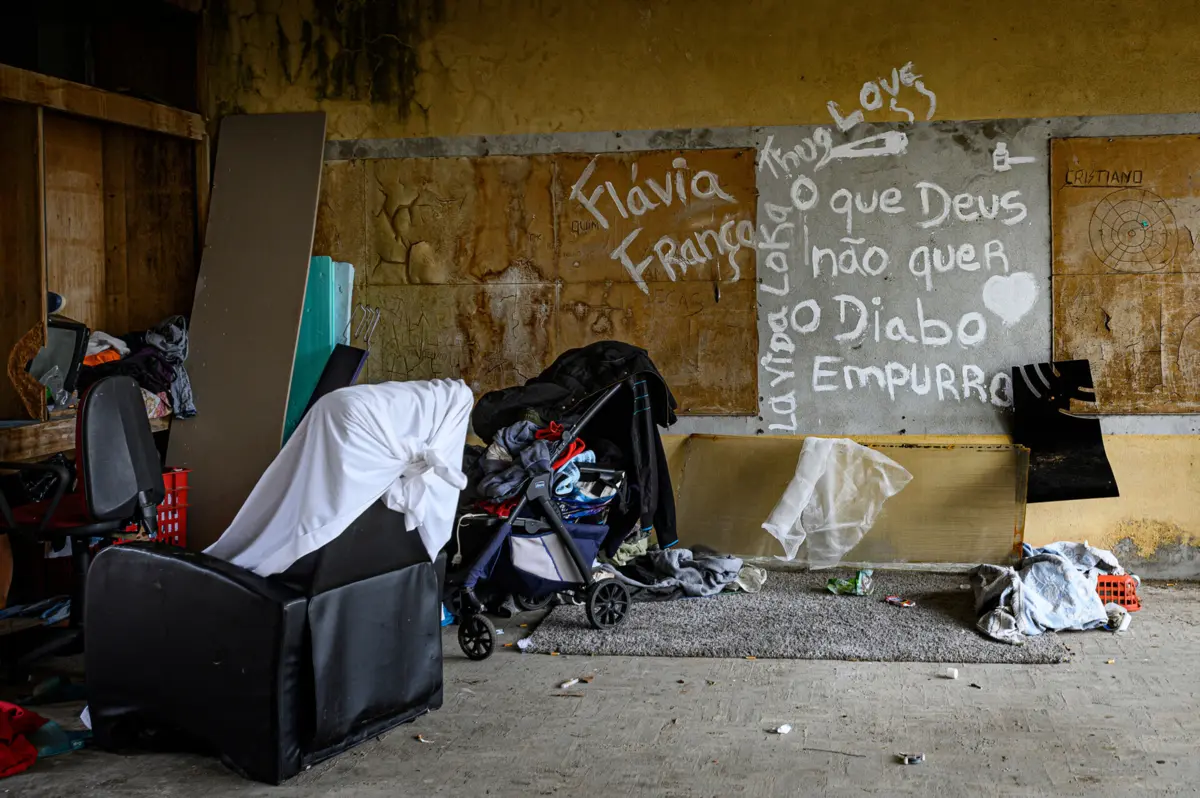Imagem de contexto do artigo Arrancou limpeza na antiga escola do Cerco