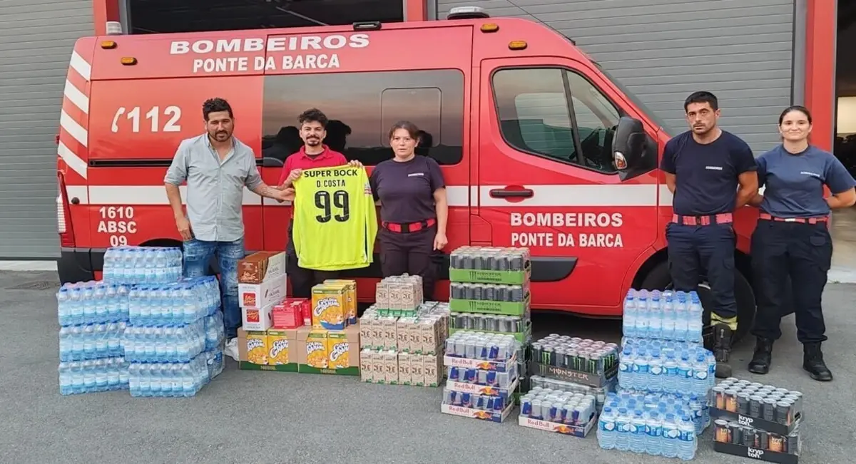 Bens alimentares enviados pelo F. C. Porto para os bombeiros