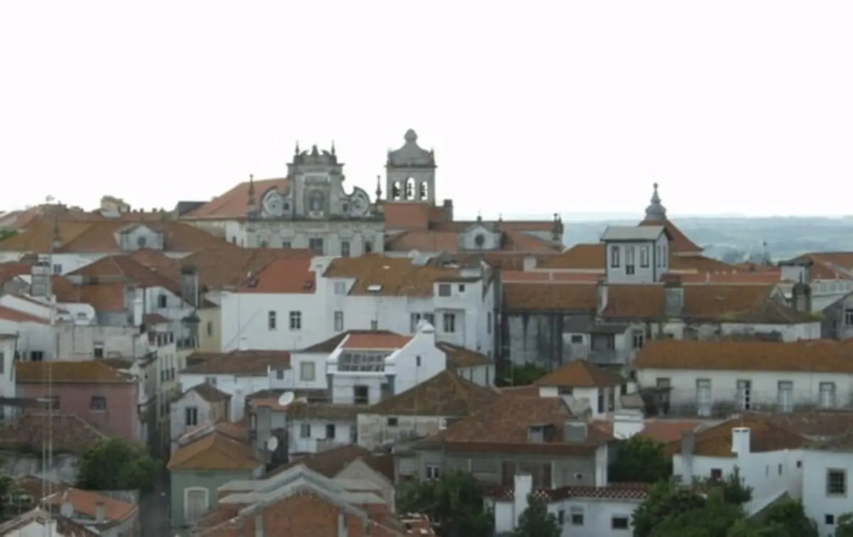 Moradores defendem mais policiamento no centro histórico de Santarém.